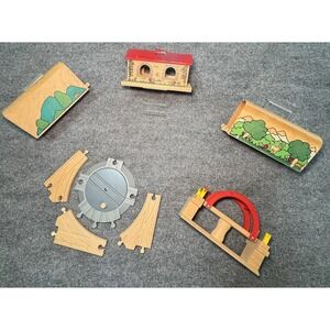 VTG  Brio Railway Lot  Swingbridge Turntable  Red Roof- Forest #33457 Tunnels